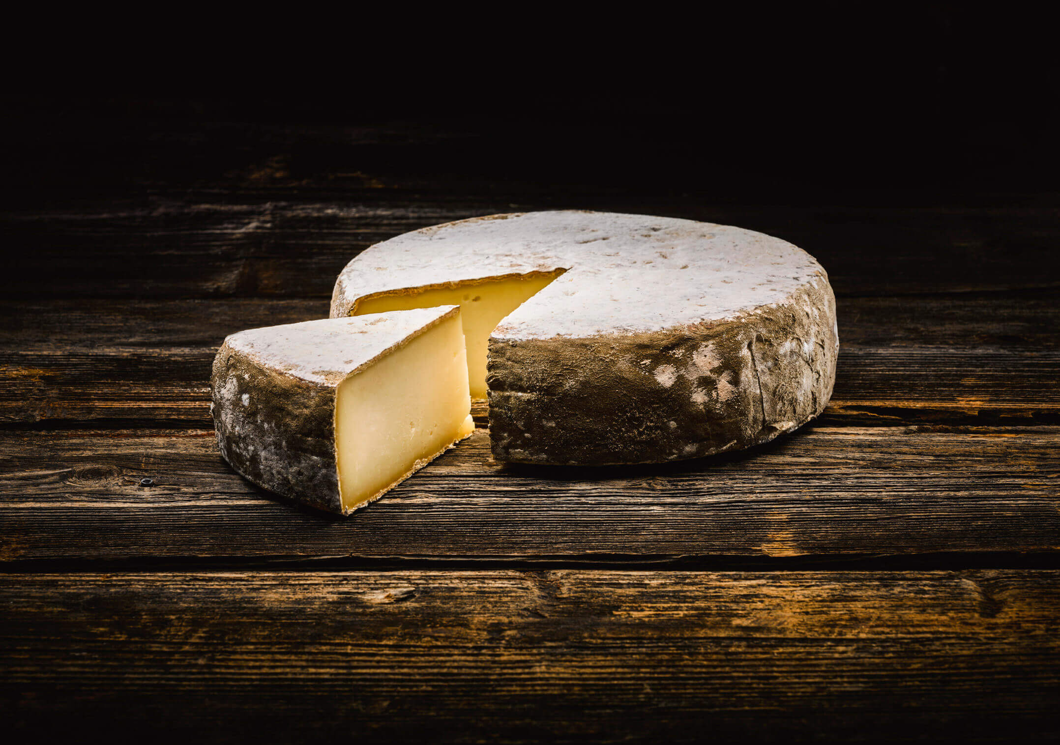 tomme des bauges d'alpage